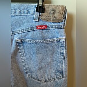 Men’s 34x34 100% Cotton Distressed Wrangler Jeans